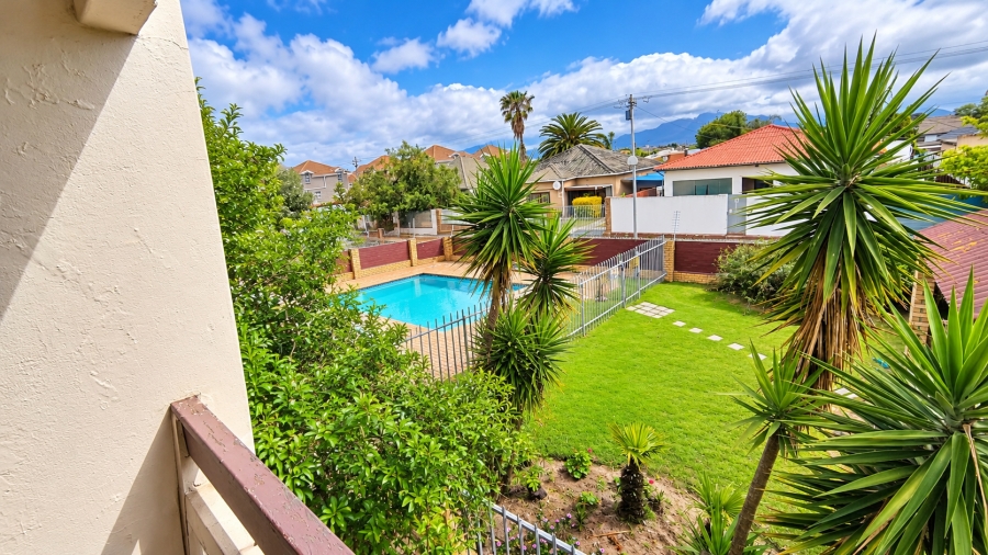 To Let 3 Bedroom Property for Rent in Parow North Western Cape
